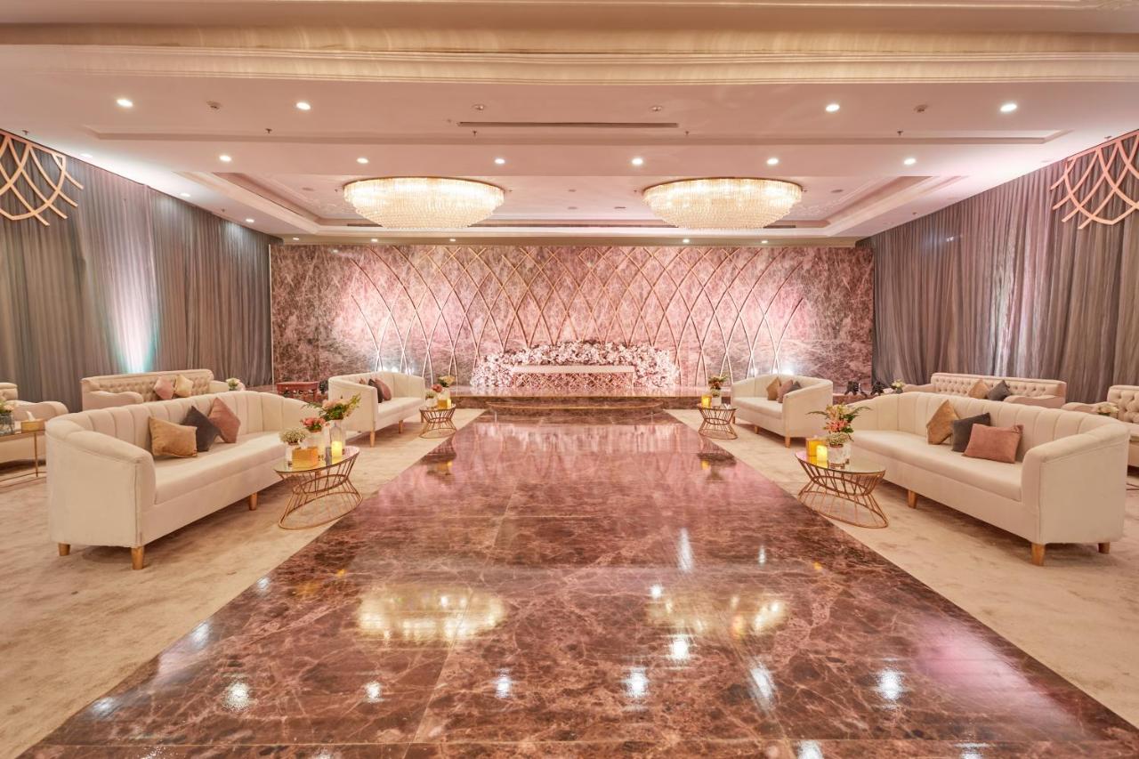 Crowne Plaza Riyadh Al Waha By Ihg Экстерьер фото